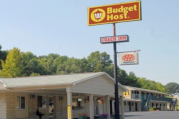 BUDGET HOST COACH INN ATHENS (Athens)